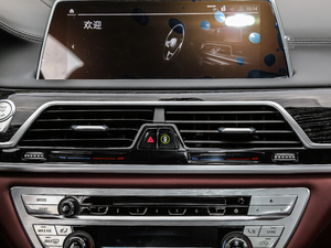 2019M760Li xDrive V12 Ab {L