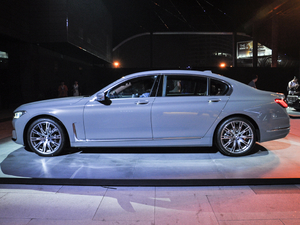 2019740Li xDrive  Ab (c)