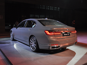 2019740Li xDrive  Ab 45