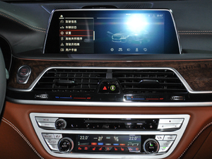 2019740Li xDrive  Ab {L