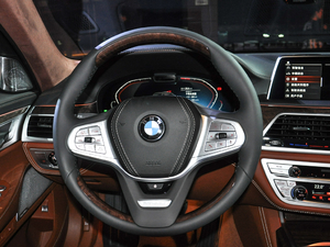 2019740Li xDrive  Ab п؅^