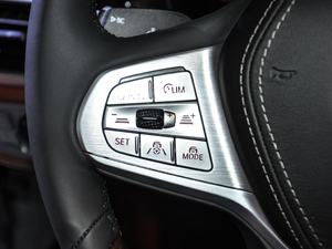 2019740Li xDrive  Ab п؅^