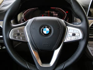 2019款740Li 领先型 豪华套装 中控区