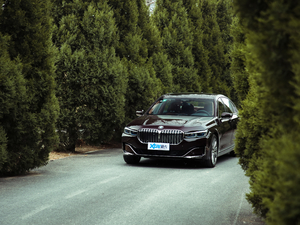 2019740Li xDrive  Ab w^