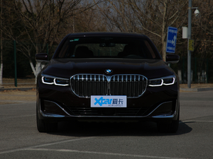 2019740Li xDrive  Ab ^