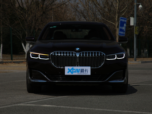 2019740Li xDrive  Ab ^