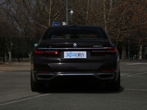 2019740Li xDrive  Ab ^