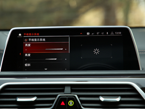 2019740Li xDrive  Ab п؅^