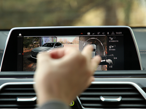 2019740Li xDrive  Ab п؅^