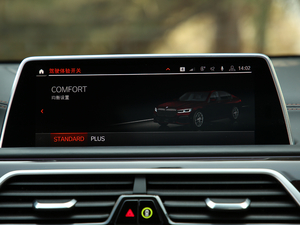 2019740Li xDrive  Ab п؅^