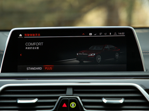 2019740Li xDrive  Ab п؅^