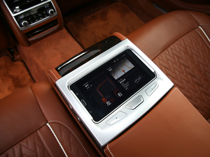 2019740Li xDrive  Ab п؅^