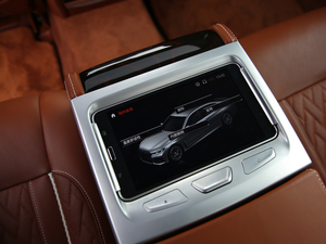 2019740Li xDrive  Ab п؅^