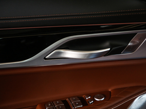 2019Ŀ 740Li xDrive  Ab g