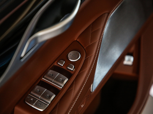 2019Ŀ 740Li xDrive  Ab g