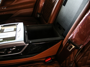 2019Ŀ 740Li xDrive  Ab g