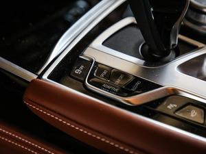 2019Ŀ 740Li xDrive  Ab п؅^