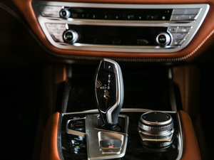 2019Ŀ 740Li xDrive  Ab п؅^