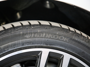 2019Ŀ 730Li M\b ݆̥Ʒ