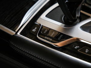 2019Ŀ 730Li M\b п؅^