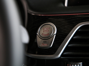 2019Ŀ 730Li M\b п؅^