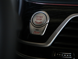 2019Ŀ 730Li M\b п؅^