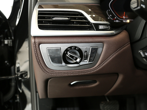 2019Ŀ 730Li Ab п؅^