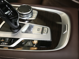 2019Ŀ 730Li Ab v܇Ƅ