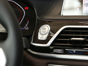 2019Ŀ 730Li Ab п؅^