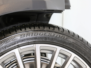 2019Ŀ 740Li  Ab ݆̥Ʒ