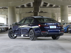 2019款改款 740Li 尊享型 M运动套装 左后45度