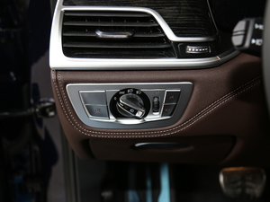 2019Ŀ 740Li  M\b п؅^(q)