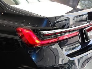 2019Ŀ 730Li M\(yn)(dng)b (x)(ji)^