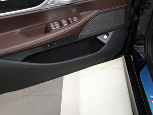 2019Ŀ 730Li M\b ǰTg