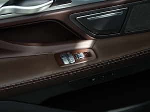 2019Ŀ 730Li M\b п؅^