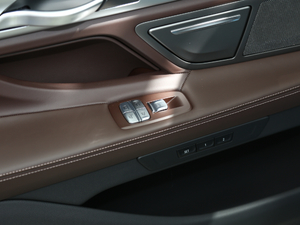 2019Ŀ 730Li M\b п؅^