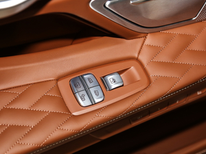 2019Ŀ 750Li xDrive V8 Ab g