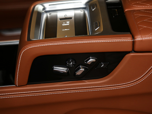 2019Ŀ 750Li xDrive V8 Ab g