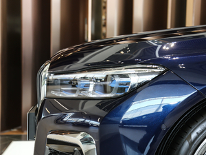 2019Ŀ 740Li xDrive  M\(yn)(dng)b (x)(ji)^