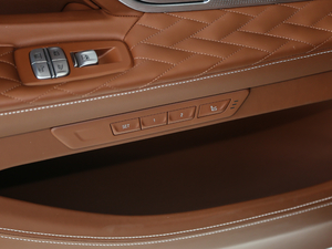 2019Ŀ 740Li xDrive  M\b g