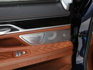 2019Ŀ 740Li xDrive  M\b g