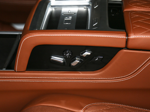 2019Ŀ 740Li xDrive  M\b g