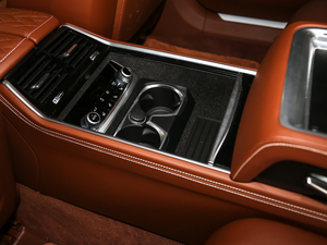 2019Ŀ 740Li xDrive  M\b g