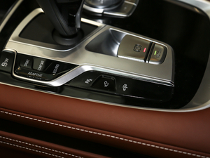 2019Ŀ 740Li xDrive  M\b п؅^