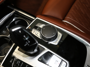 2019Ŀ 740Li xDrive  M\b п؅^