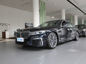 2019Ŀ 740Li  M˶װ ǰ45