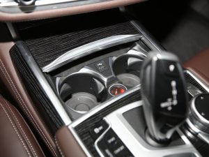 2019Ŀ 740Li I M\b п؅^