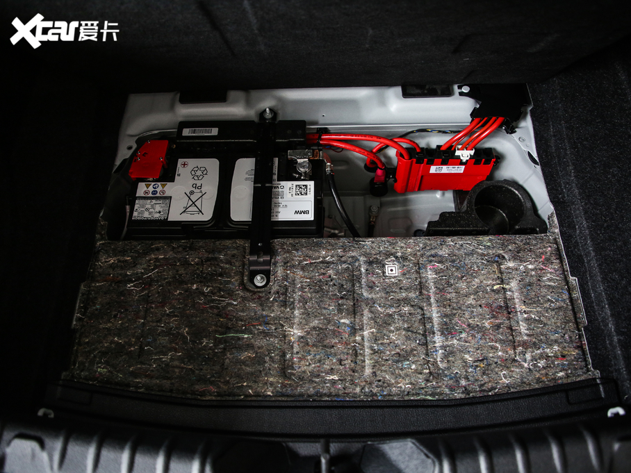 2019R2ϵpT 225i \OӋb