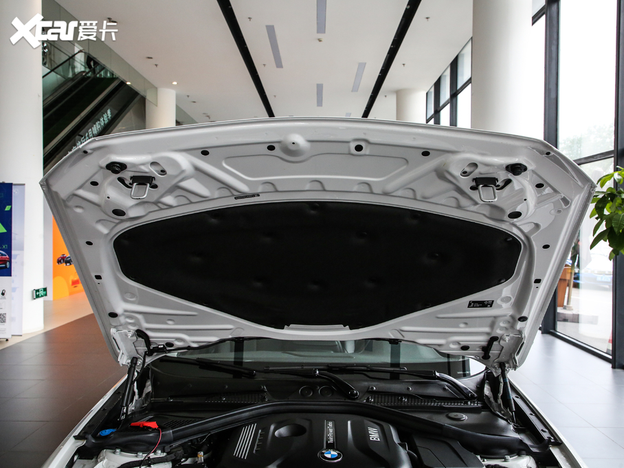 2019R2ϵpT 225i \OӋb