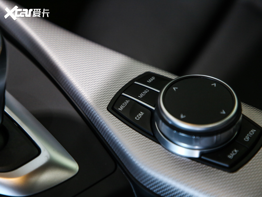 2019R2ϵpT 225i M\b